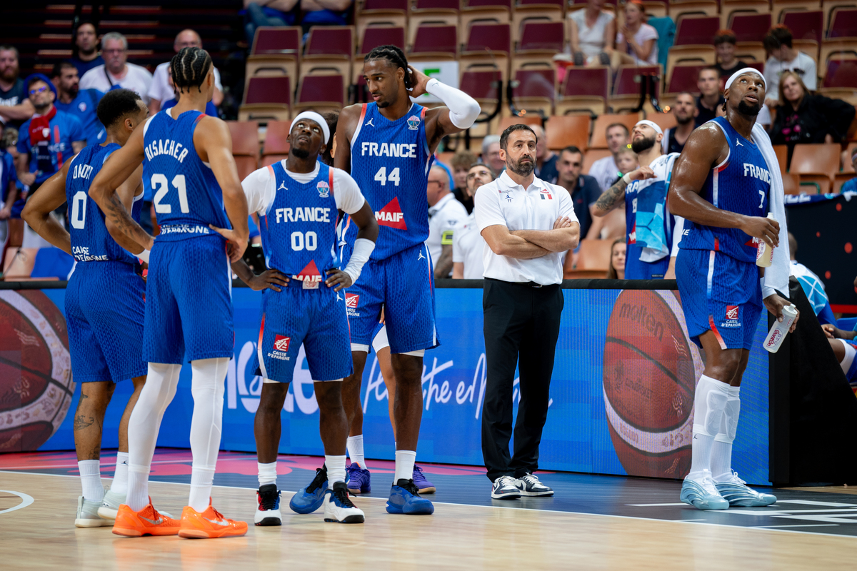 集结日体能课后，布鲁克林篮网防线松动备战NBA季后赛，更衣室稳定，年轻球员得到机会的简单介绍