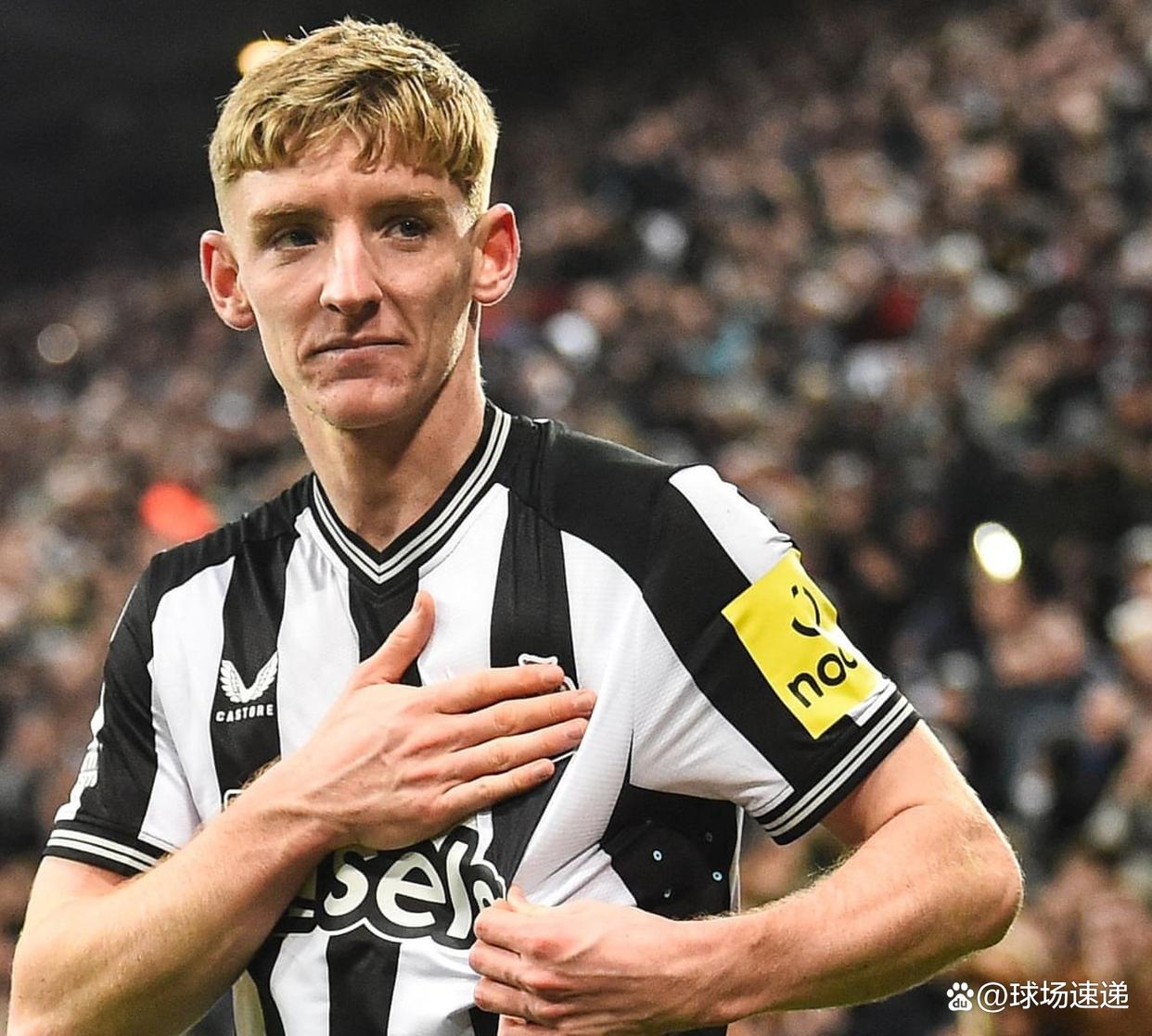 kaiyun-转折点！纽卡斯尔篮板制胜，社区盾关键时刻攻防权衡，目标明确，球探报告显示潜力的简单介绍